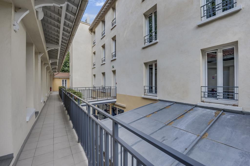 Hotel Jade Aulnay-sous-Bois Bagian luar foto